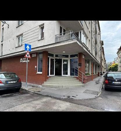 Viola Hostel Budapest Exteriör bild